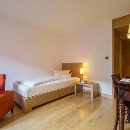 Haus St. Joseph Hotel Waldsassen Buitenkant foto
